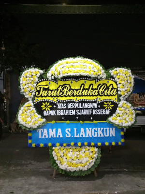 Papan Bunga Duka di Bakan